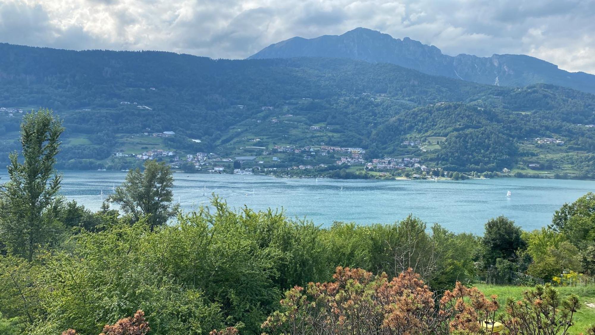 Tenna Lake Apartment Ischia Green מראה חיצוני תמונה