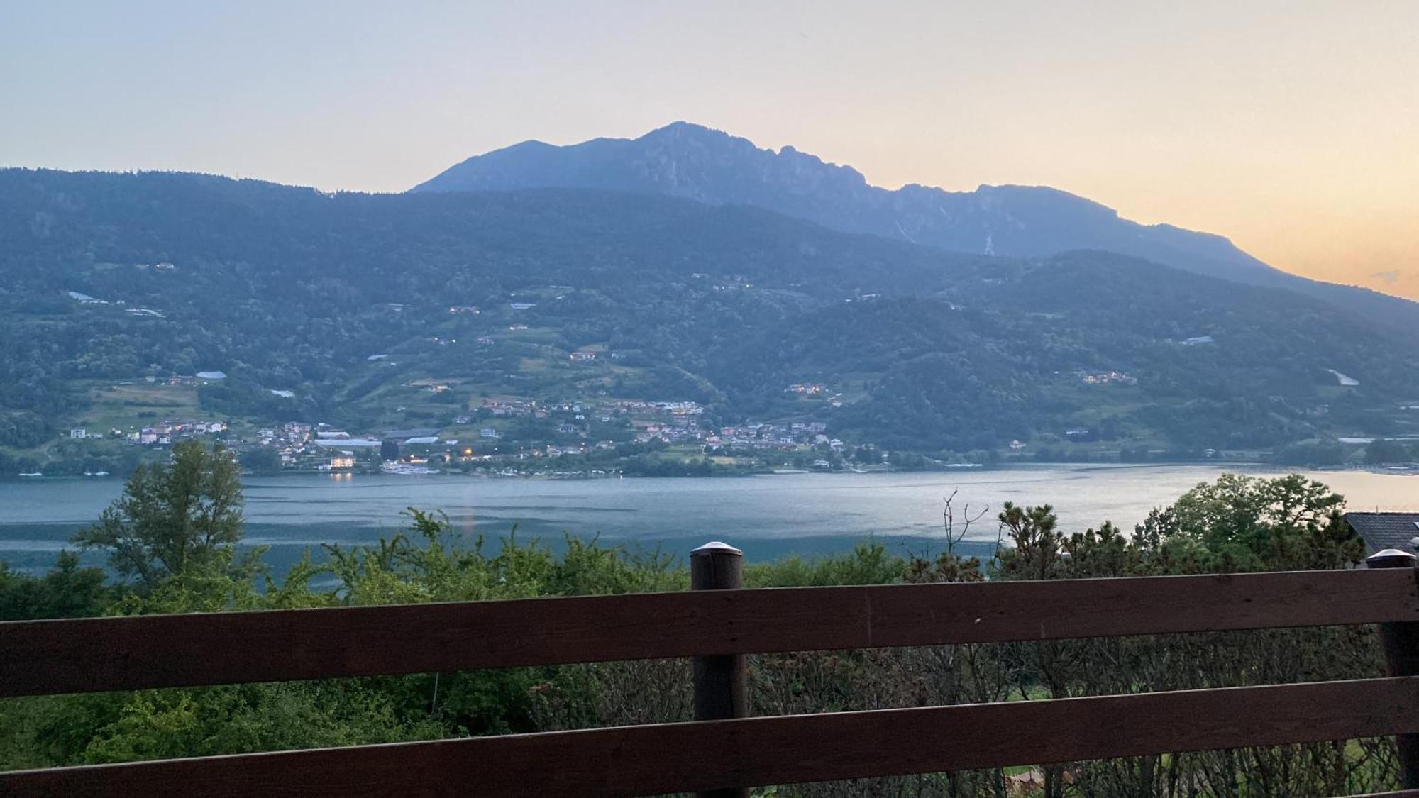 Tenna Lake Apartment Ischia Green מראה חיצוני תמונה
